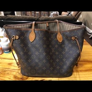 Louis Vuitton Neverfull MM